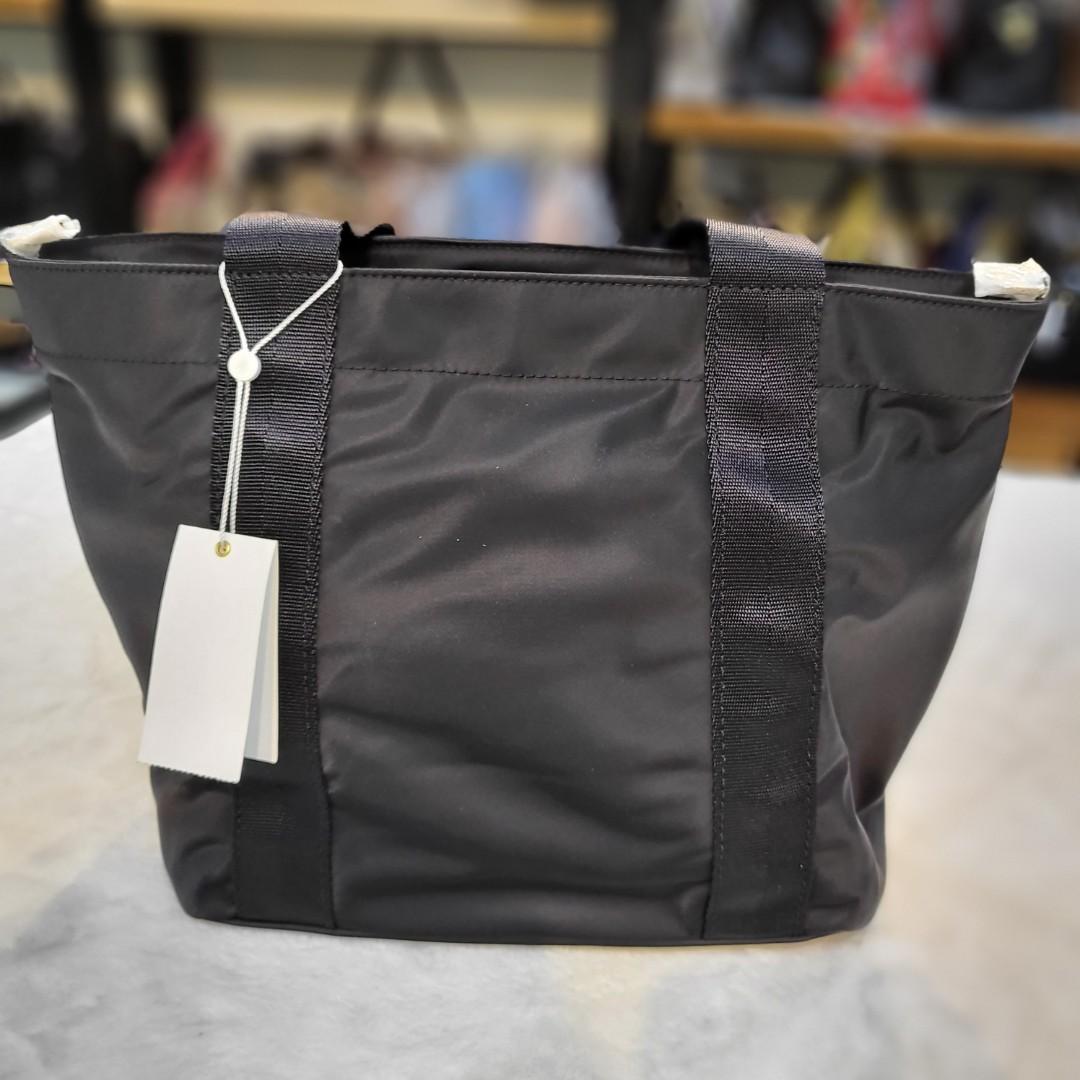 Tory burch quinn sales small zip tote