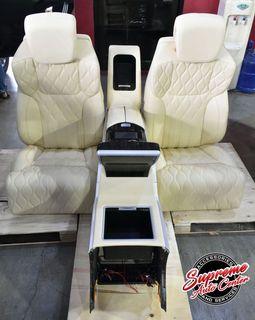 Toyota Land Cruiser Lc200 automatic luxury ottoman captain seats