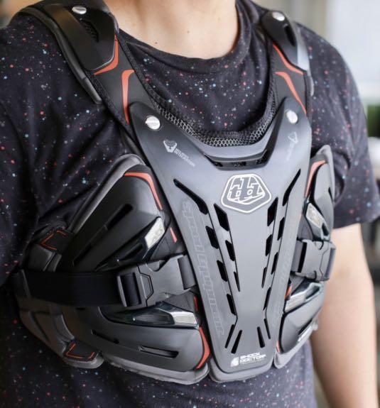 5900 chest protector online