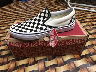 (Category: ) located in . Submitted by stanby_thrift (Listing ID 1137096428, Image 1). Description: .