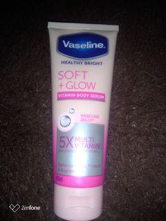 Vaselin vitamin Body serum 100ml