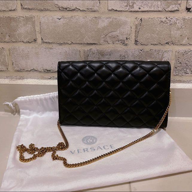 Sigle versace store