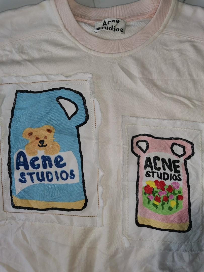 Acne Sweater (Category: Coats, Jackets and Outerwear) located in Calapan. Submitted by lucasthrifts (Listing ID 1137373659, Image 3). Description: Excellent condition Need wash only before use Issue (Pink stain) barely noticeable Medium 2500 add shipping fee.
