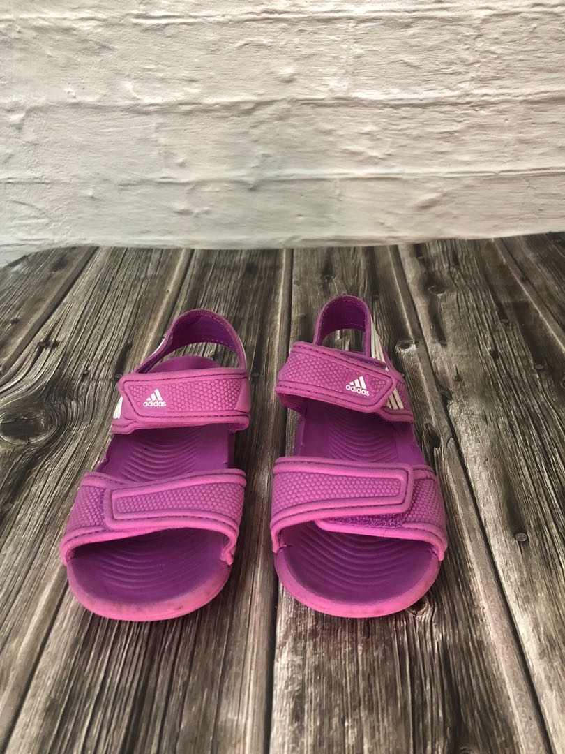 Adidas akwah top