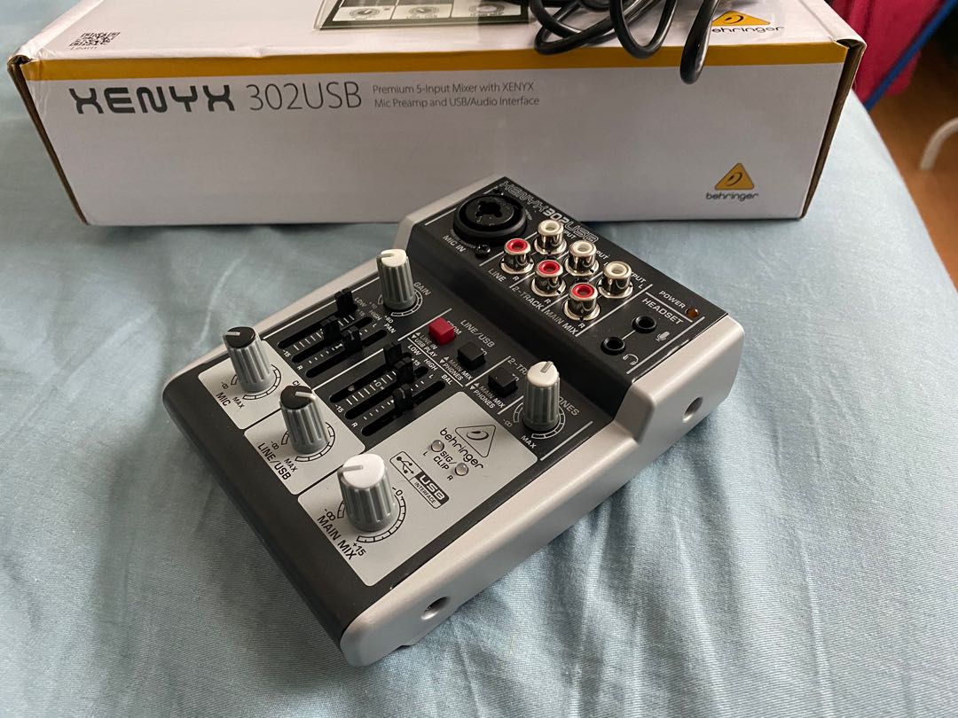 Audio Mixer Behringer Xenyx 302 usb FOC sound card, Audio, Portable