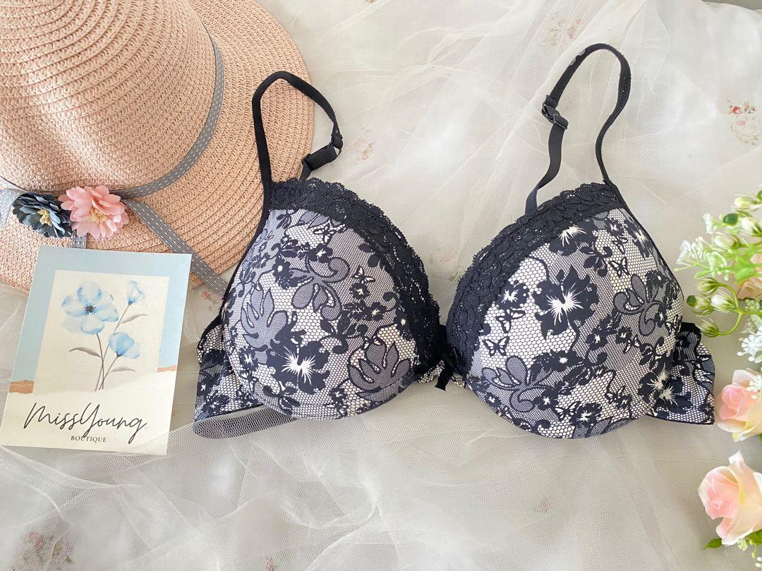 Branded bra 36C, Women's Fashion, Undergarments & Loungewear on Carousell