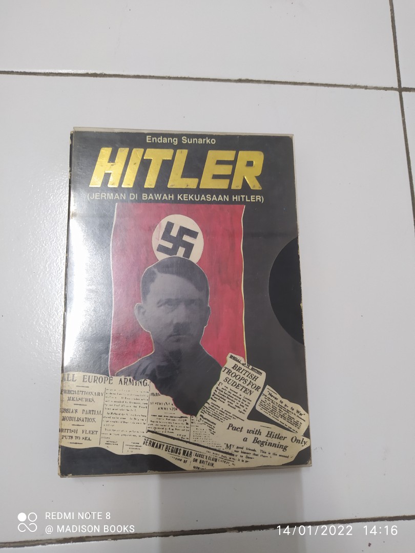 Buku Hitler, Buku & Alat Tulis, Buku Di Carousell