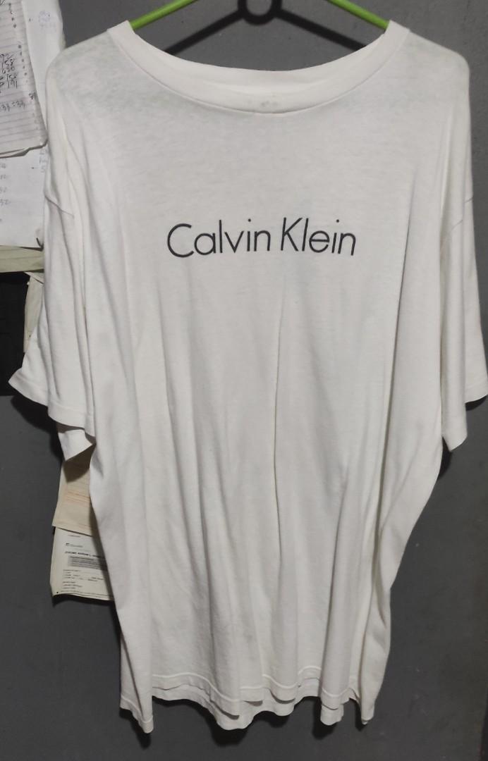 Calvin Klein ck vintage made in USA t-shirt 90's model size large, Men's  Fashion, Tops & Sets, Tshirts & Polo Shirts on Carousell