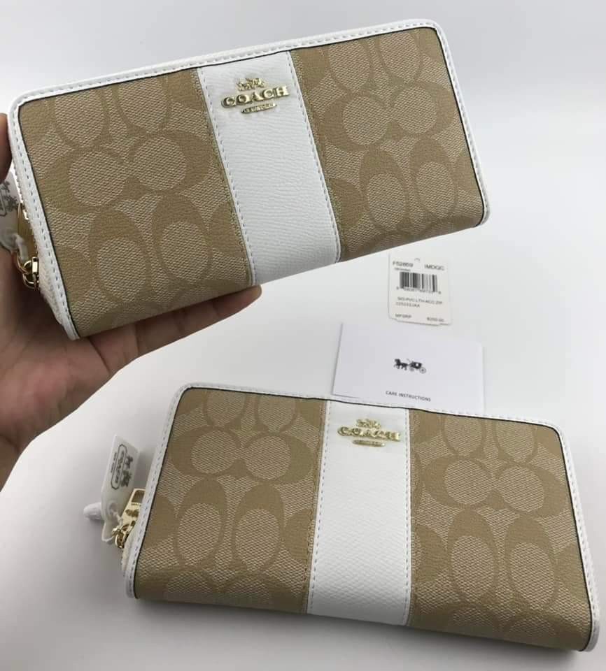 Coach Wallet, Women's Fashion, Bags & Wallets, Wallets & Card holders