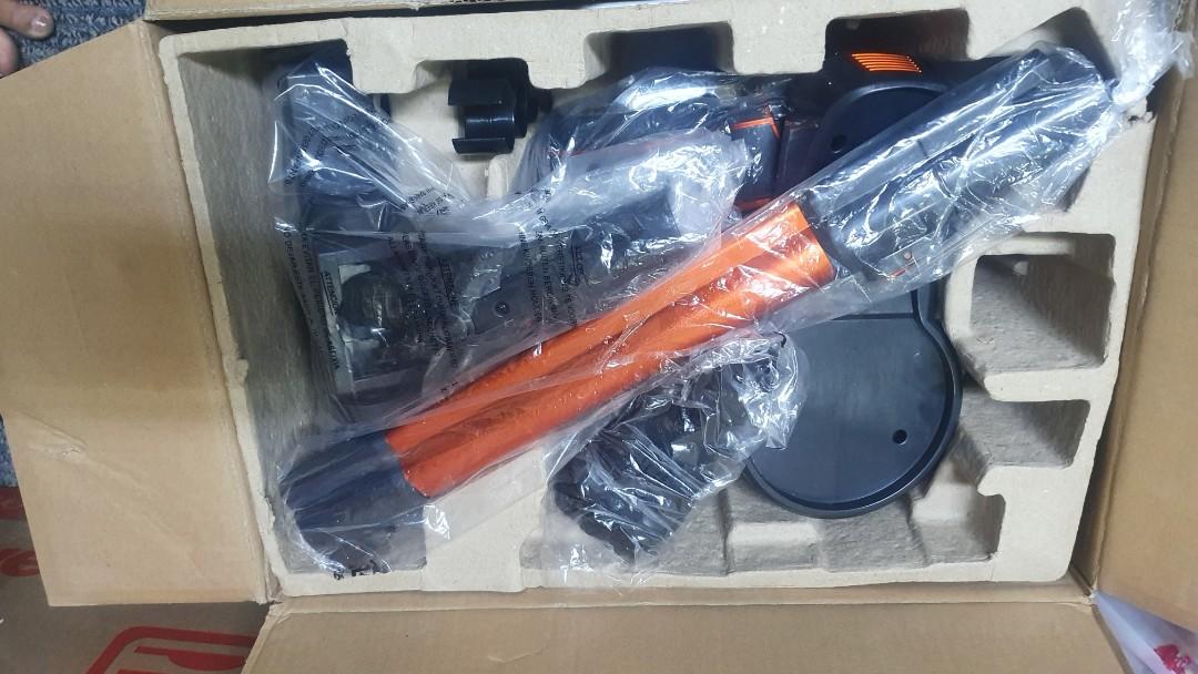 Dennov Corldless vacuum cleaner, TV & Home Appliances, Vacuum Cleaner