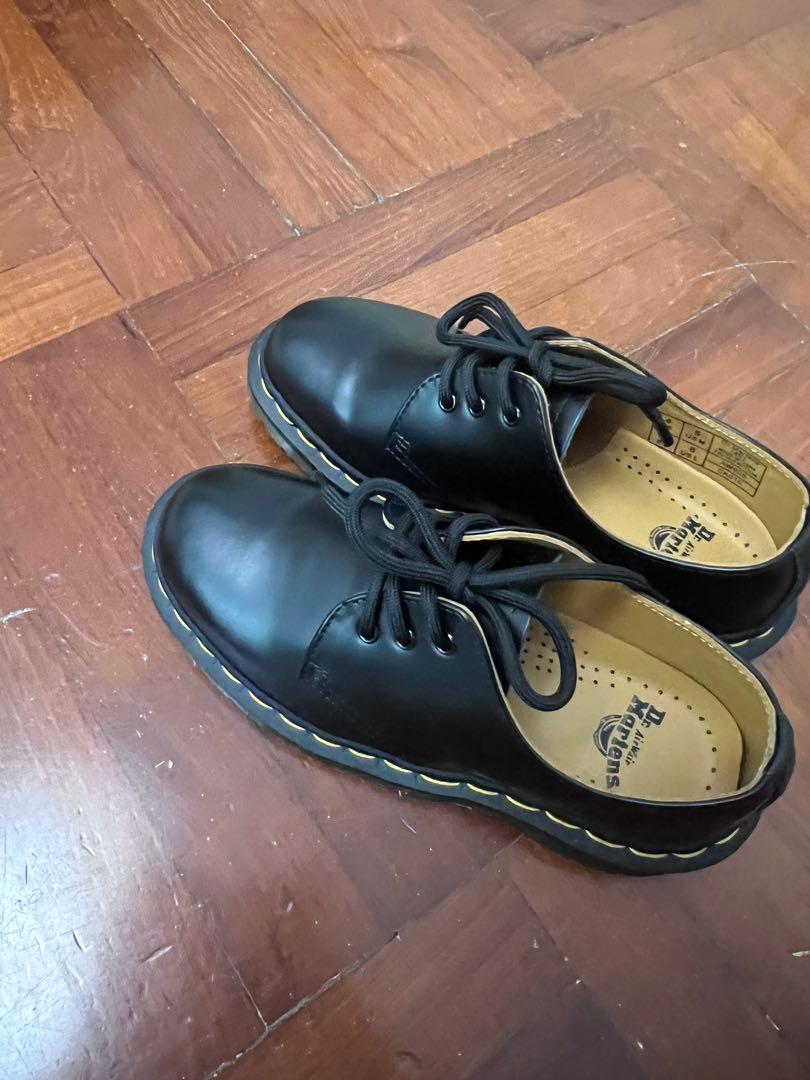 dr martens 1461 37碼, 女裝, 鞋, 靴- Carousell