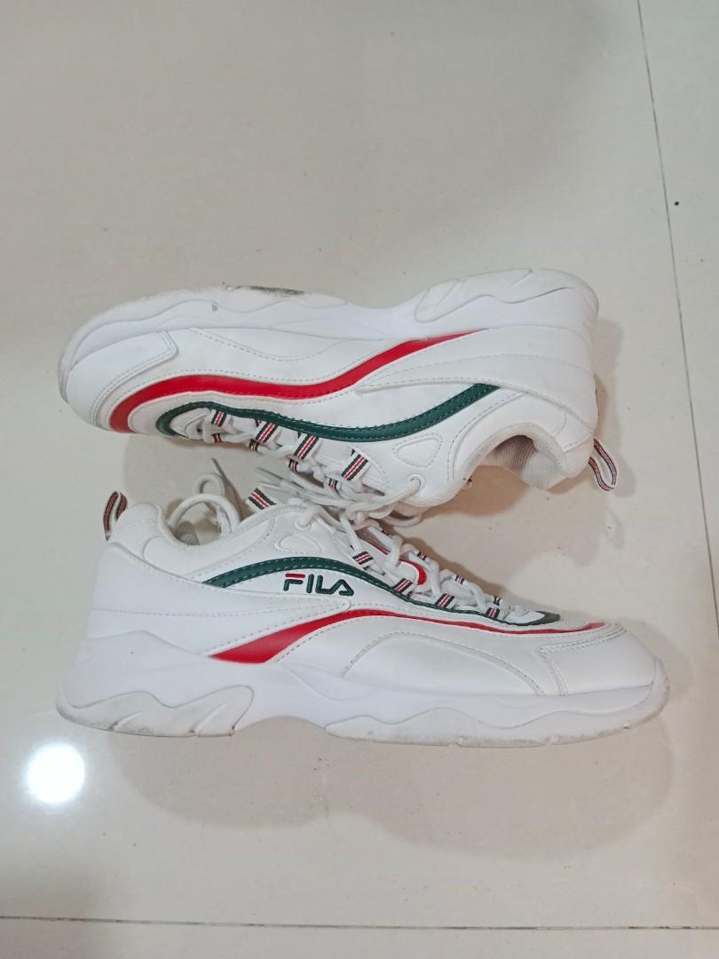 fila, Women's Fashion, Footwear, Sneakers on Carousell