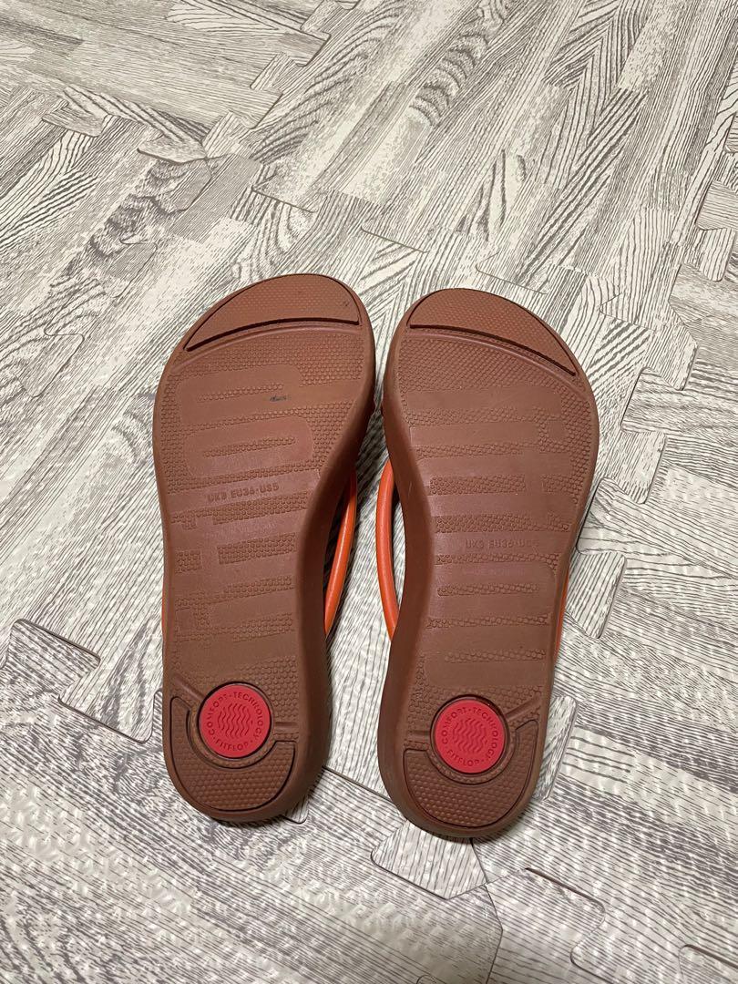 Tiera fitflop store