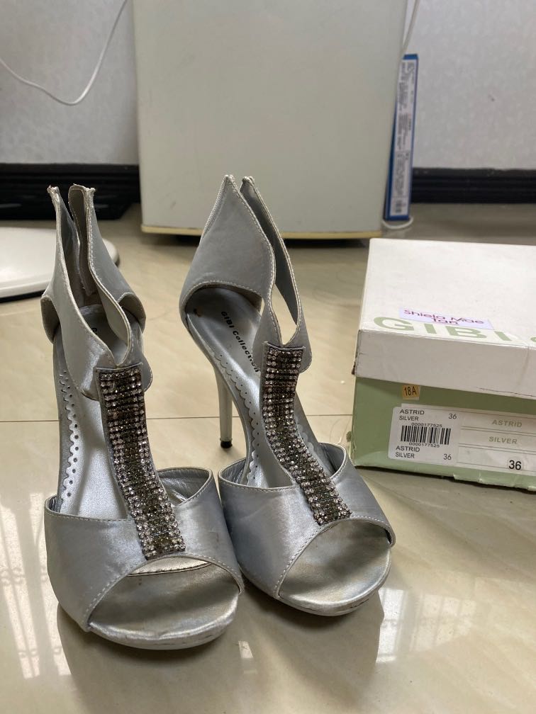 Gibi silver party heels, Women's Fashion, Footwear, Heels on Carousell