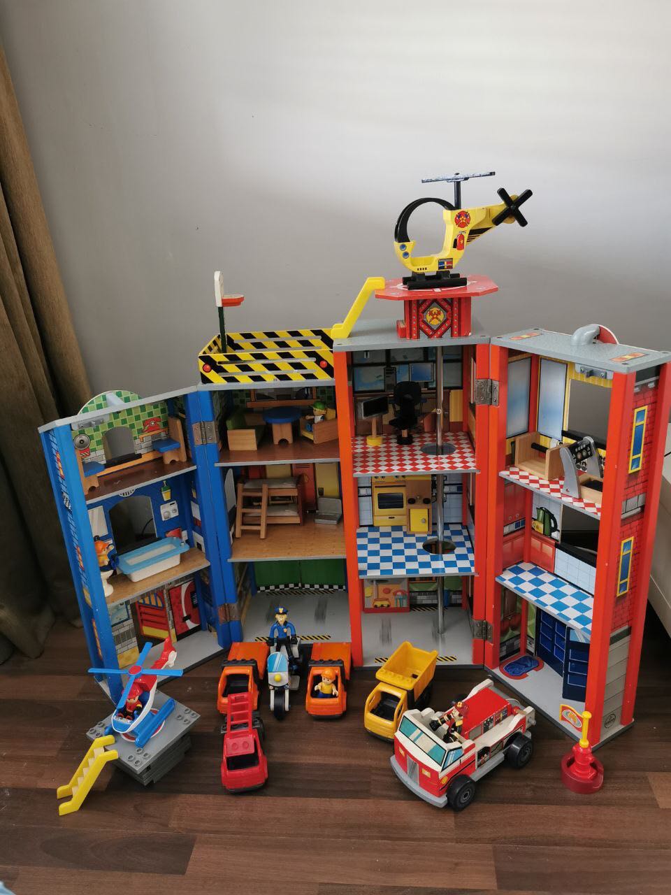 Police and fire station wooden play set top