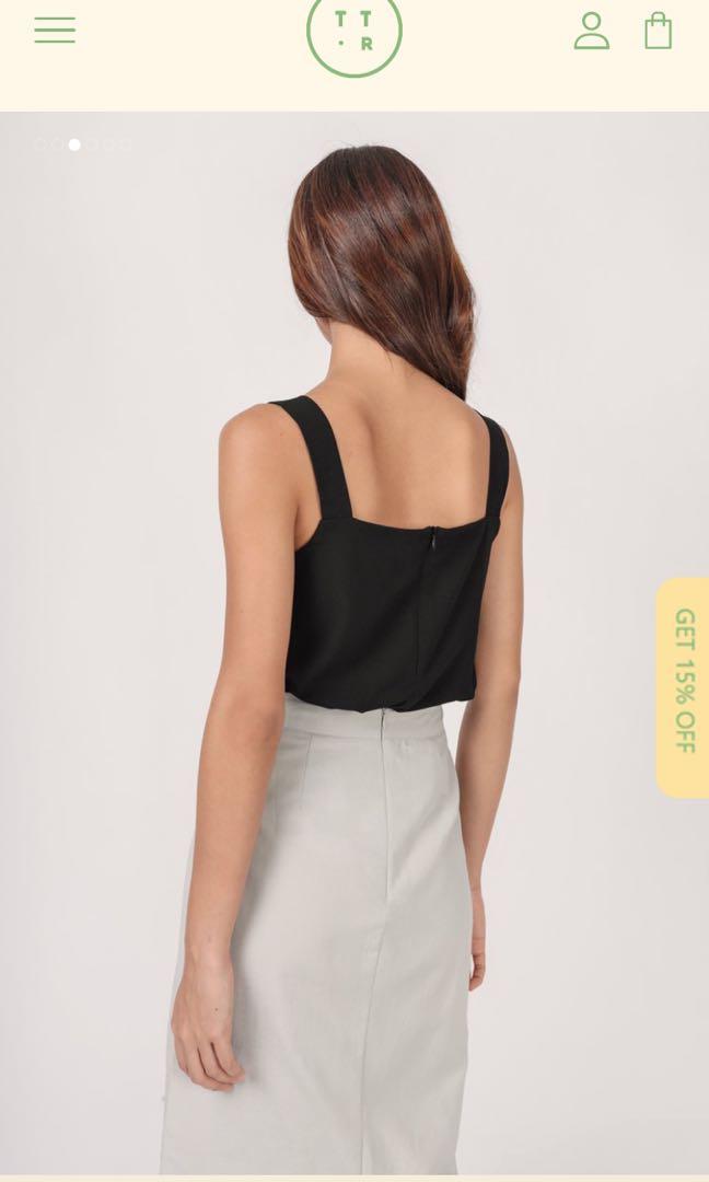 Lexa Basic Top (Black) (Category: Sleeveless) located in Singapore. Submitted by fel_tan (Listing ID 1137314282, Image 2). Description: Brand new Size L.