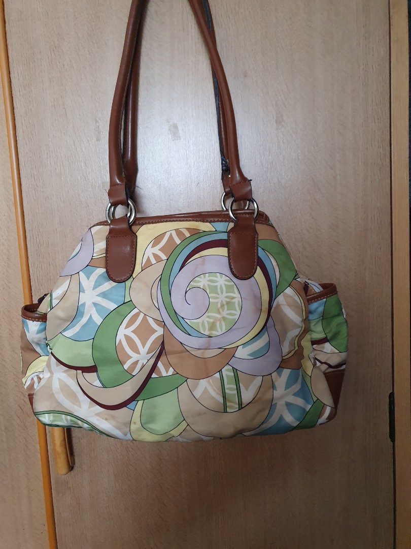 Medium size bag, Women's Fashion, Bags & Wallets, Shoulder Bags on