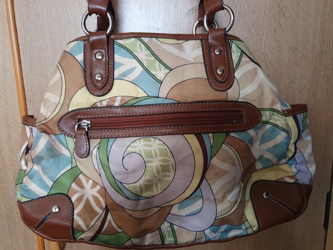 Medium size bag, Women's Fashion, Bags & Wallets, Shoulder Bags on