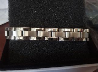 (Category: ) located in . Submitted by nocheapskate (Listing ID 1137425297, Image 1). Description: .