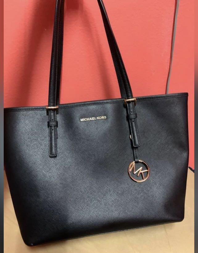 Michael Kors Jet Set Tote, Luxury, Bags & Wallets on Carousell