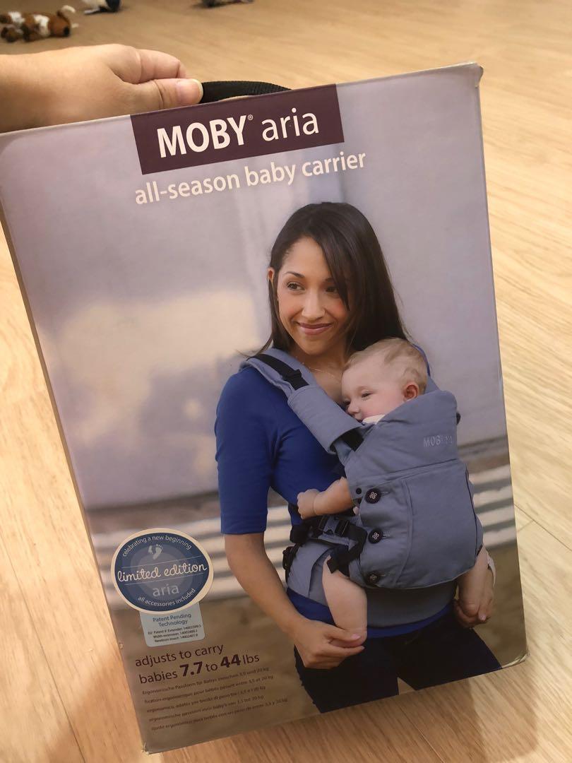 Moby baby carrier aria hotsell