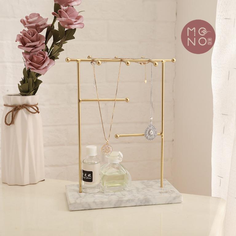 Metal 2024 jewelry stand