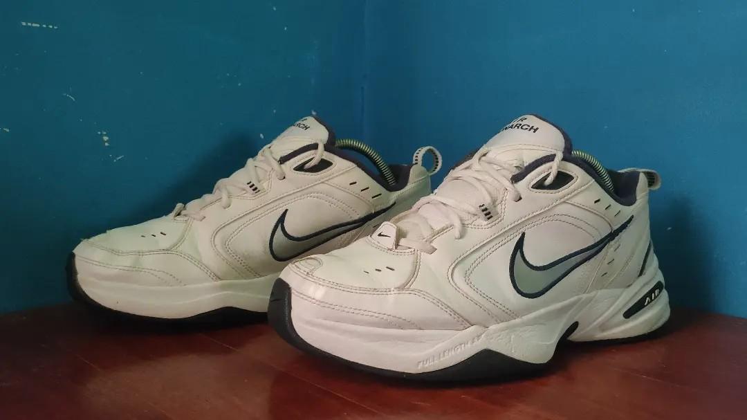 nike air monarch 1990