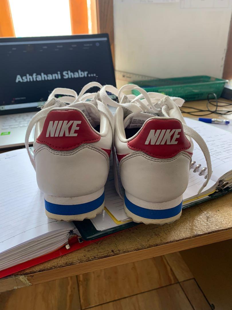 Raisa nike cortez deals
