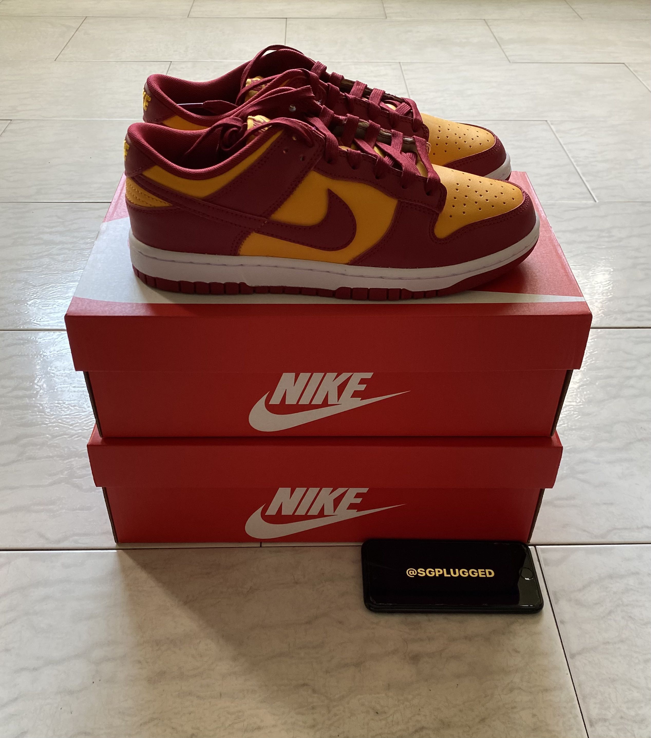 mustard low dunks