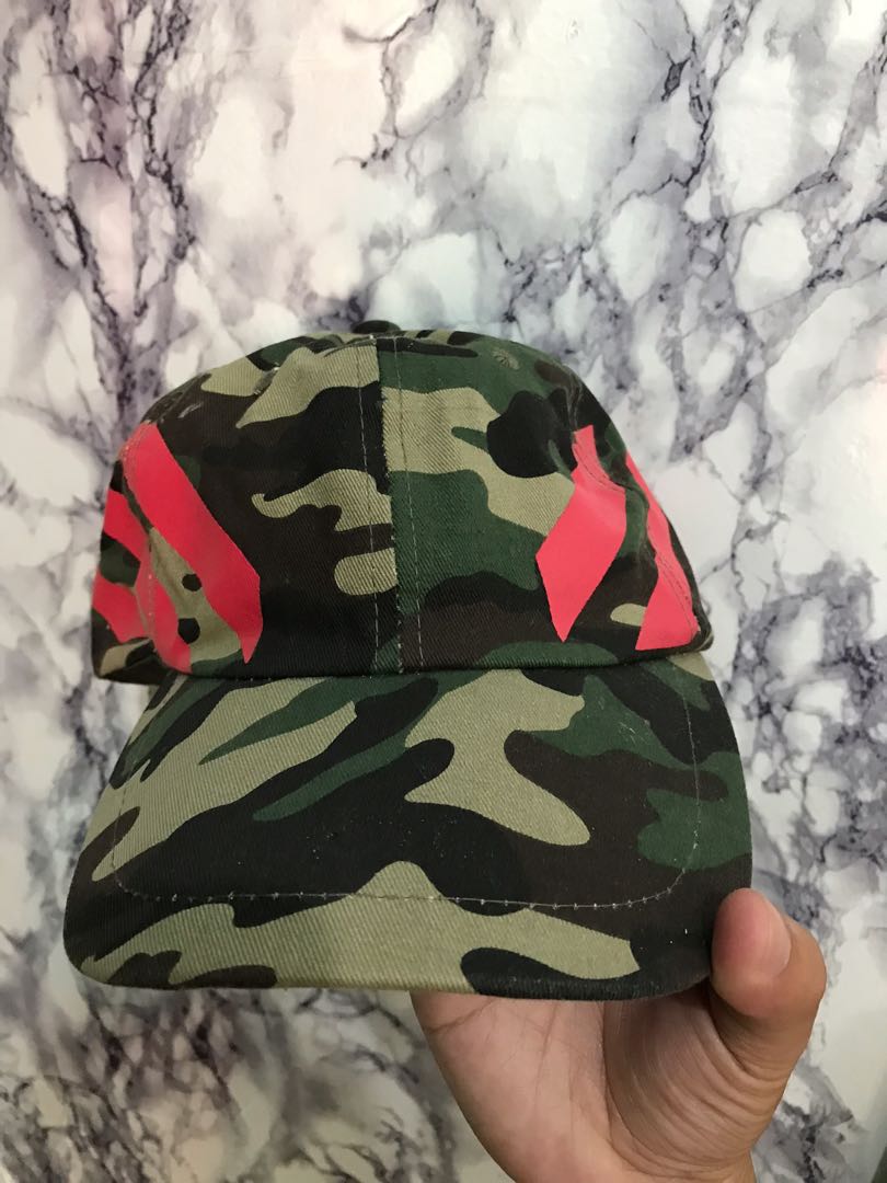 Off White Camo Dadhat Men s Fashion Watches Accessories