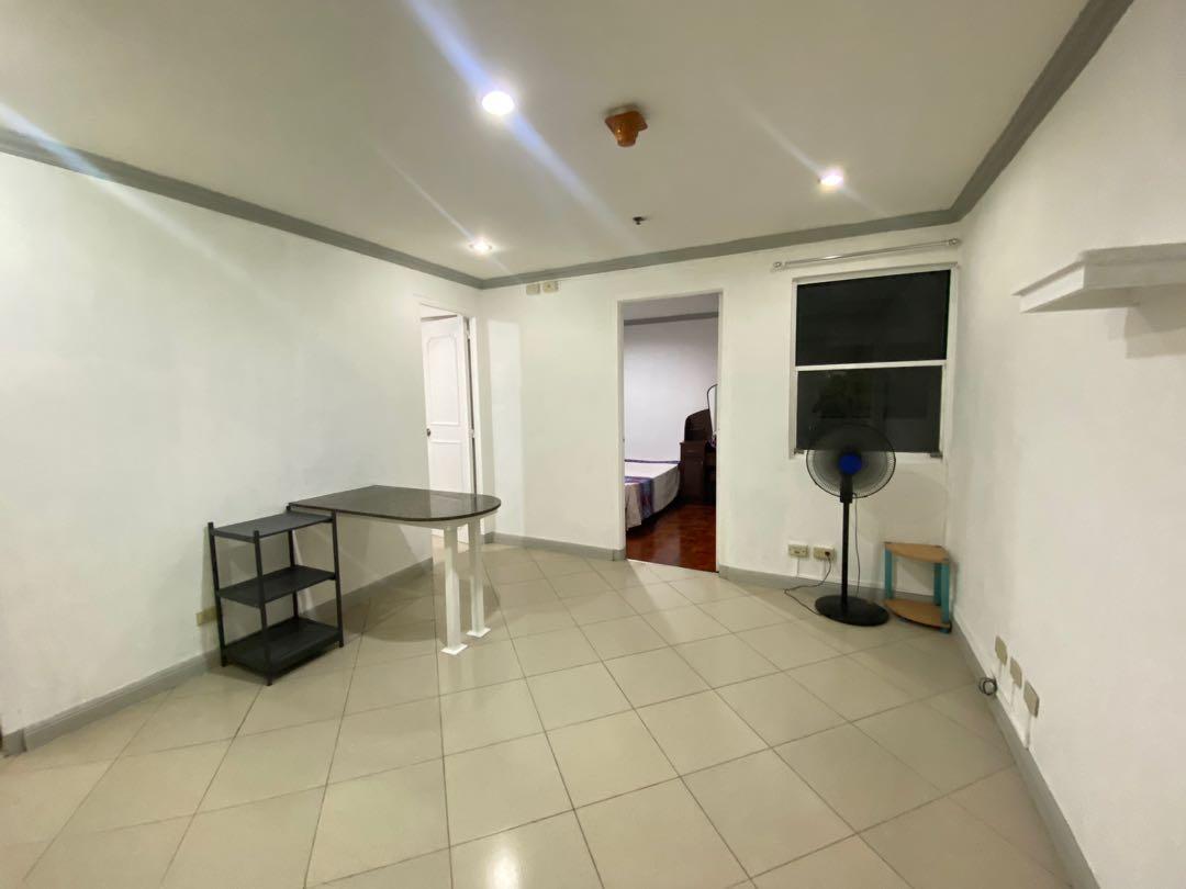 Palm towers Makati prime for RENT / FOR SALE, Property, For Sale