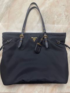 (Category: ) located in . Submitted by ash.sells (Listing ID 1137400772, Image 1). Description: .