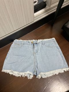 (Category: ) located in . Submitted by tykkk (Listing ID 1137409902, Image 1). Description: .