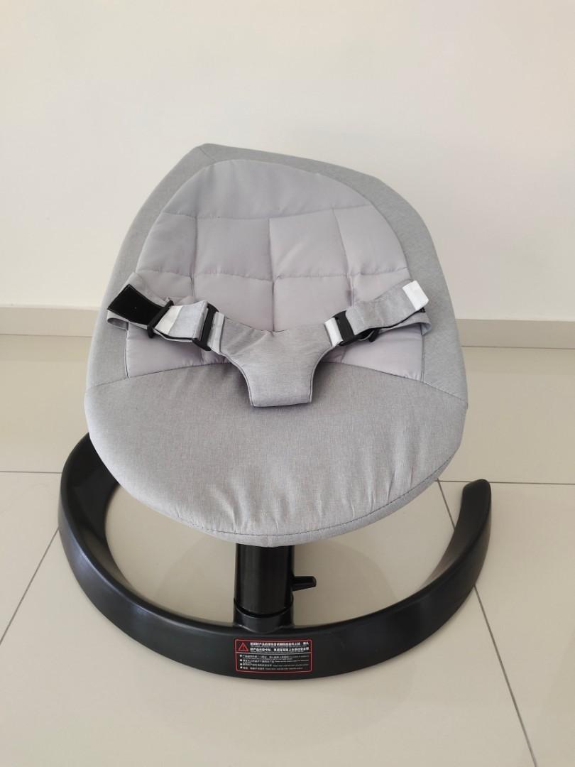 SWING BABY CRADLE Self swing Baby Cradle Swing Leaf Shape Rocking Chair