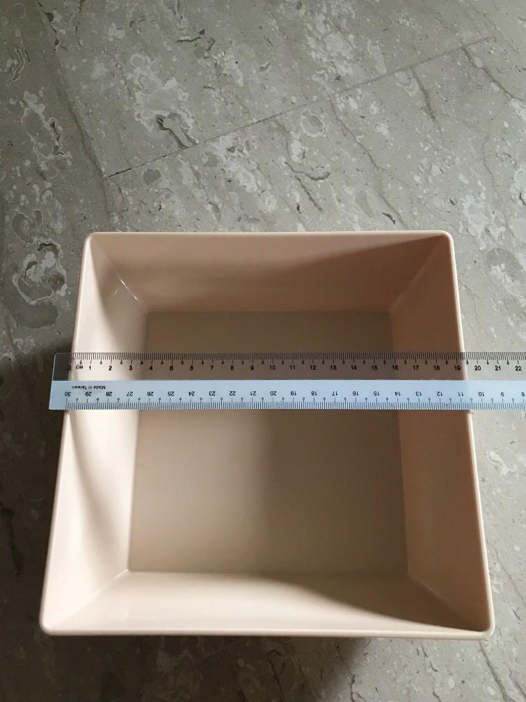 Tupperware Square Container, Furniture & Home Living, Kitchenware ...