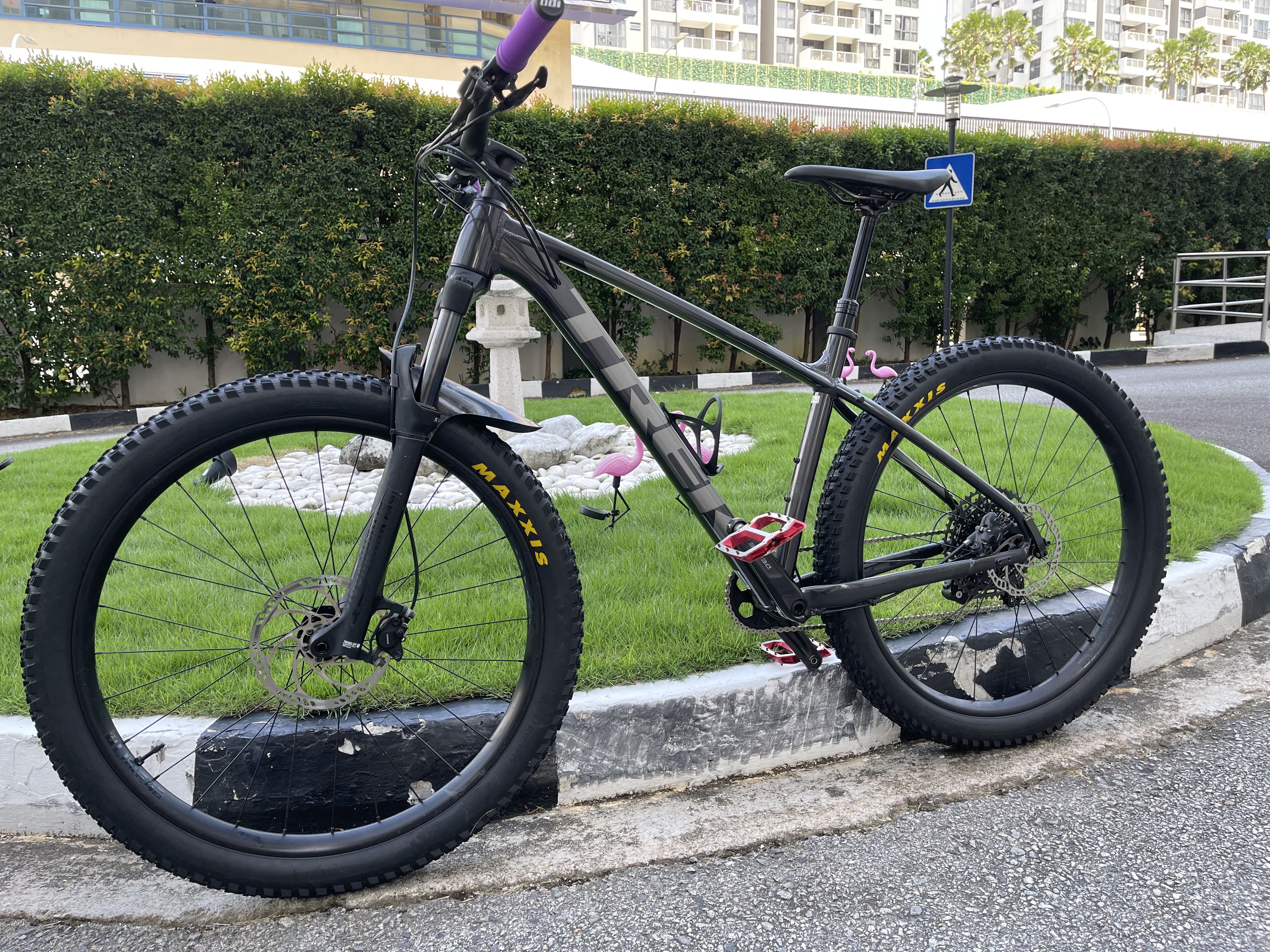 Trek roscoe sales 6 upgrades