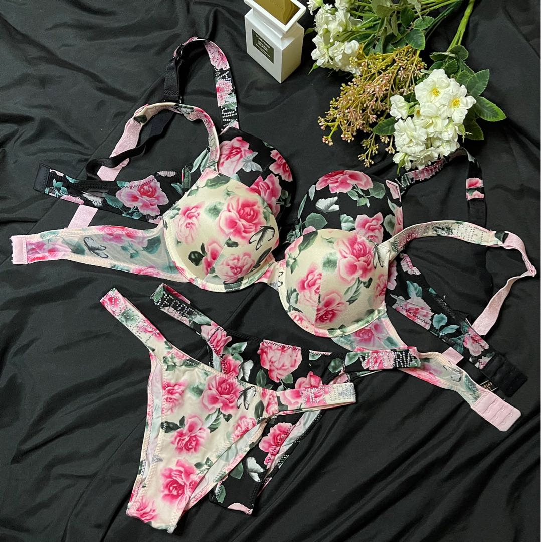 Victoria's Secret Push Up PIGEONNANT Collection, Women's Fashion, Tops,  Blouses on Carousell