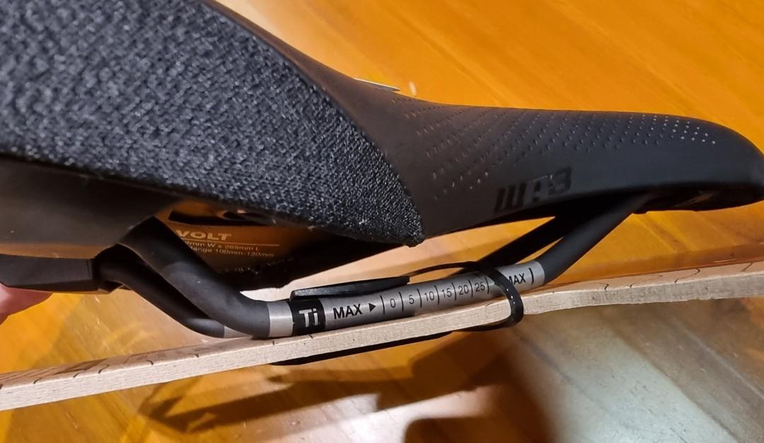 Decathlon Punta Forte Sulla Mtb Con Bici E Abbigliamento Rockrider - Foto 12