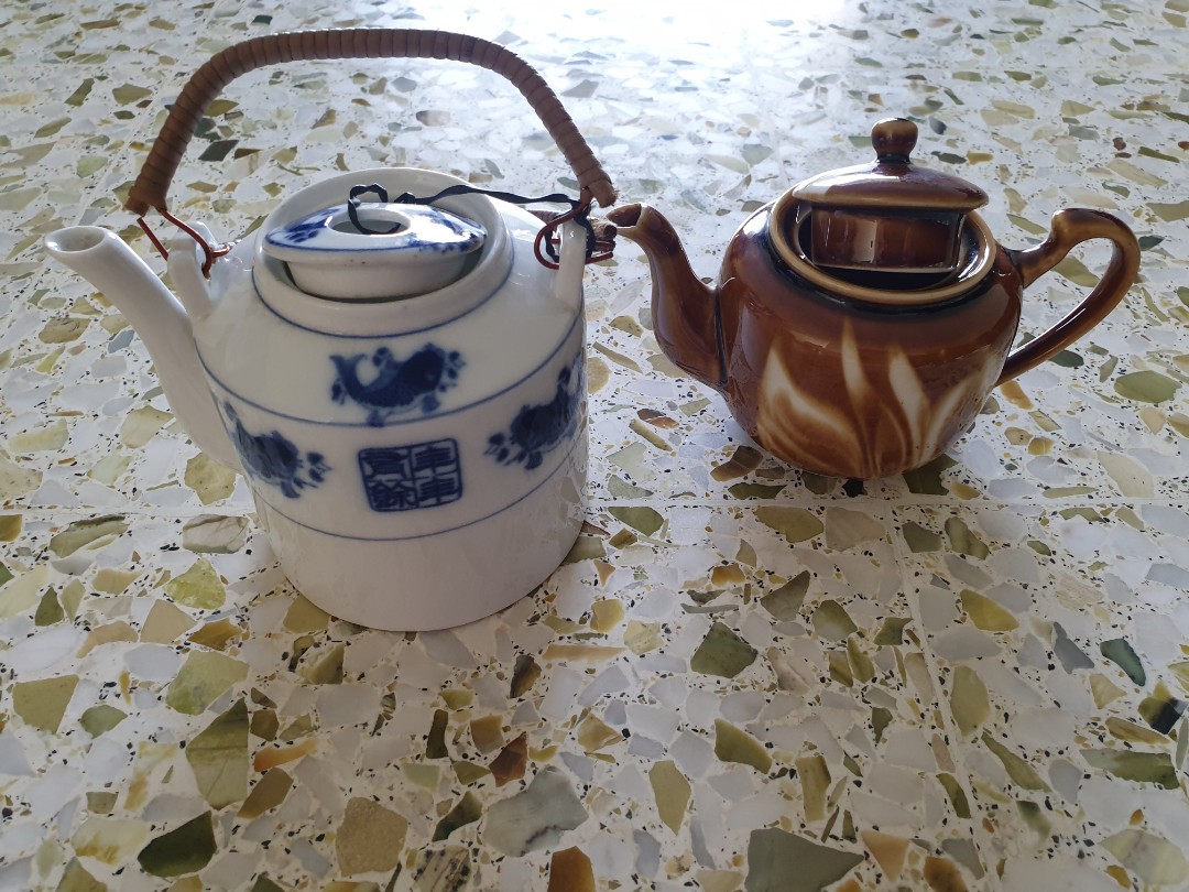 2 vintage porcelain tea pots, Furniture & Home Living, Kitchenware