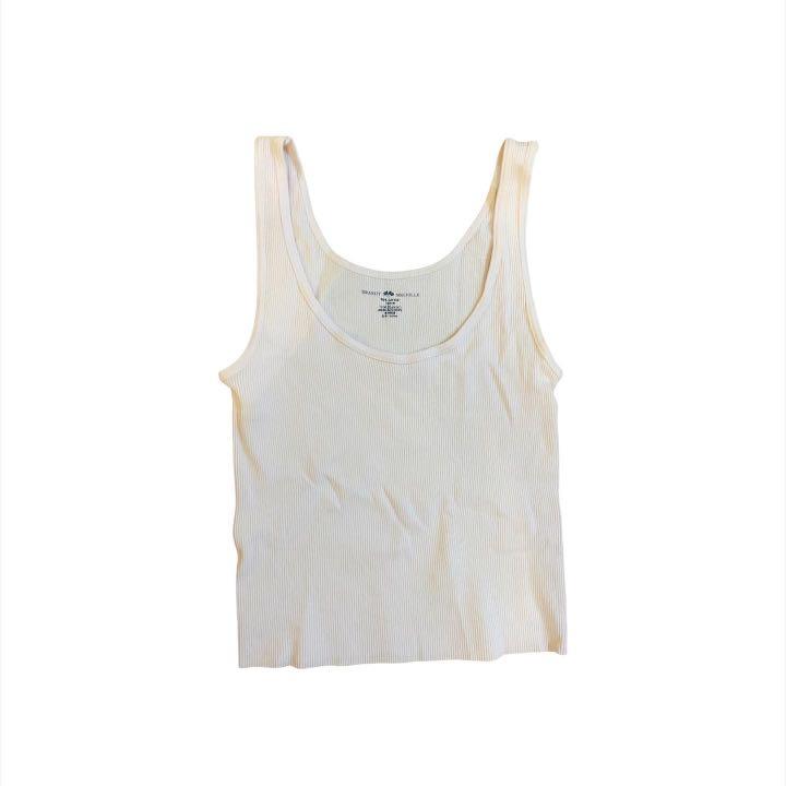 Brandy Melville Beyonca Tank in pink, Women's Fashion, Tops, Other Tops on  Carousell