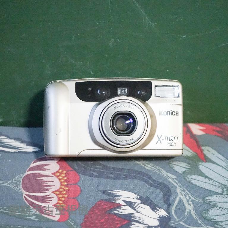 【星期天古董相機】二手 KONICA X-THREE ZOOM 38-110mm 底片相機 傻瓜相機