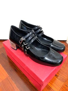 （分類：）位於 。 由 crystalhker 提交（商品編號 1137490792，圖片 1）。簡介： 。