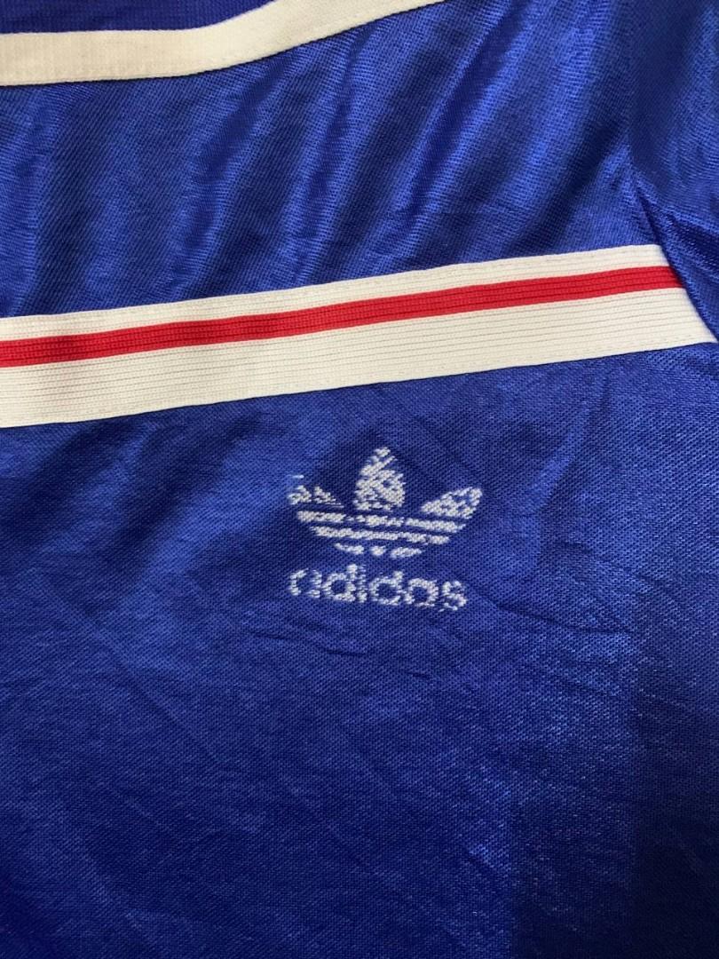 Logo adidas vintage top
