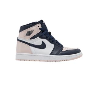 (Category: ) located in . Submitted by cay_sneakers (Listing ID 1137650244, Image 1). Description: .