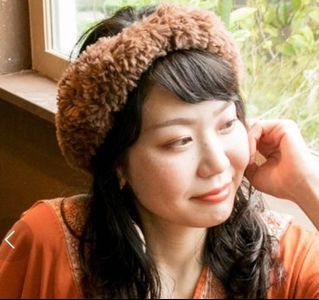 連包裝購自日本Amina啡色毛毛髮帶64229340429953110