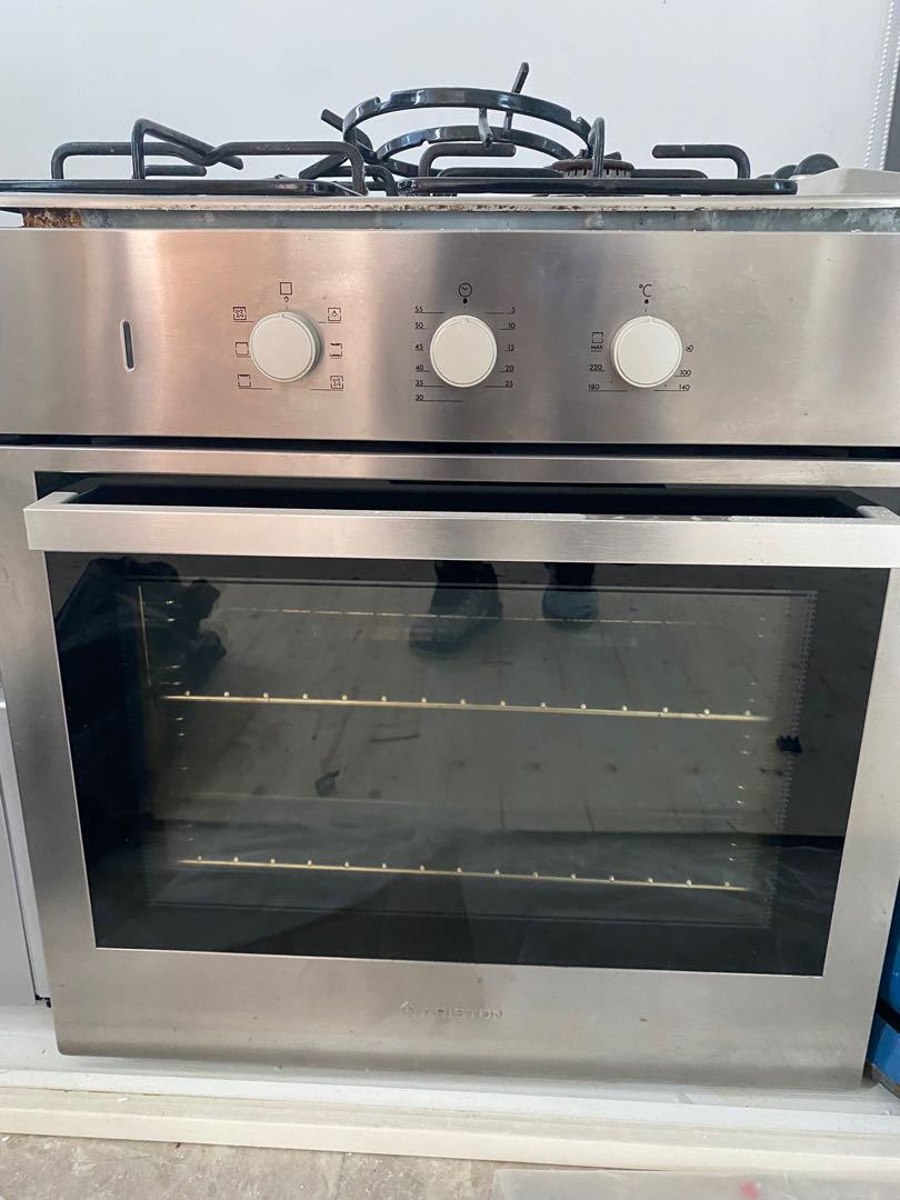 Ariston built in Oven, TV & Home Appliances, Kitchen Appliances, Ovens ...