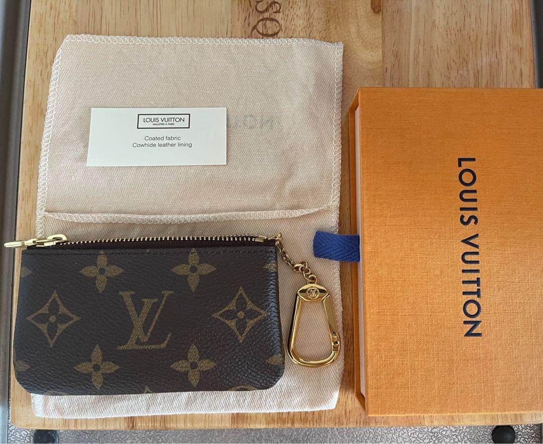 Authentic Louis Vuitton Keychain Wallet, LV keychain pouch, Women's  Fashion, Bags & Wallets, Purses & Pouches on Carousell