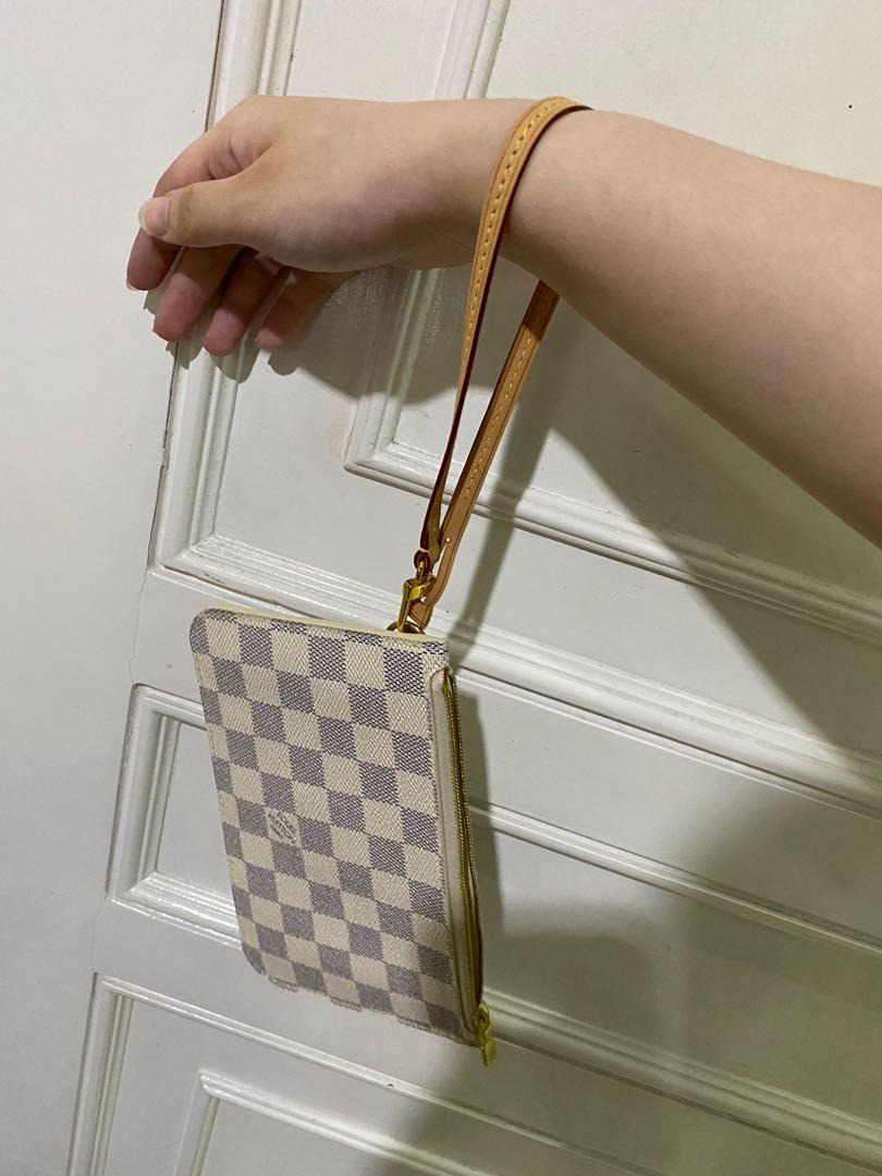 AUTHENTIC LV Damier Azur Pouch / Wristlet (From Neverfull PM) (Category: Luxury Bags & Wallets) located in Quezon City. Submitted by closetofcoco (Listing ID 1137595189, Image 1). Description: GUARANTEED AUTHENTIC PM FOR INQUIRIES NO LOW BALLING DISCLAIMER: Coco’s Closet is not affiliated or associated with any of the brands featured. All copyrights reserved to the respective original brand holders. .