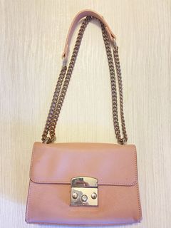（分類：）位於 。 由 ying334455 提交（商品編號 1137461497，圖片 1）。簡介： 。