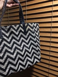 (Category: ) located in . Submitted by allaboutthrift___ (Listing ID 1137628190, Image 1). Description: .